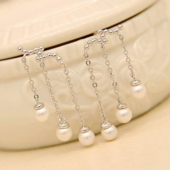 NEW pearl drop earrings - Picture 2 of 4